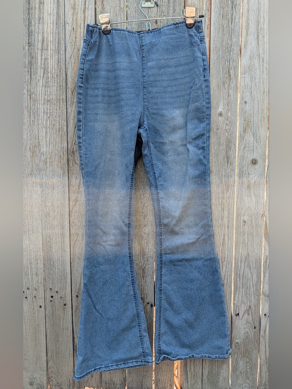 Tinseltown Faded Blue High-Rise Flare Jeans Medium Bell-bottoms